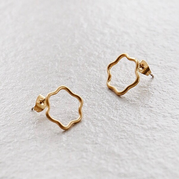 NWOT Madewell Wobbly Circle Stud Earrings - Picture 2 of 5